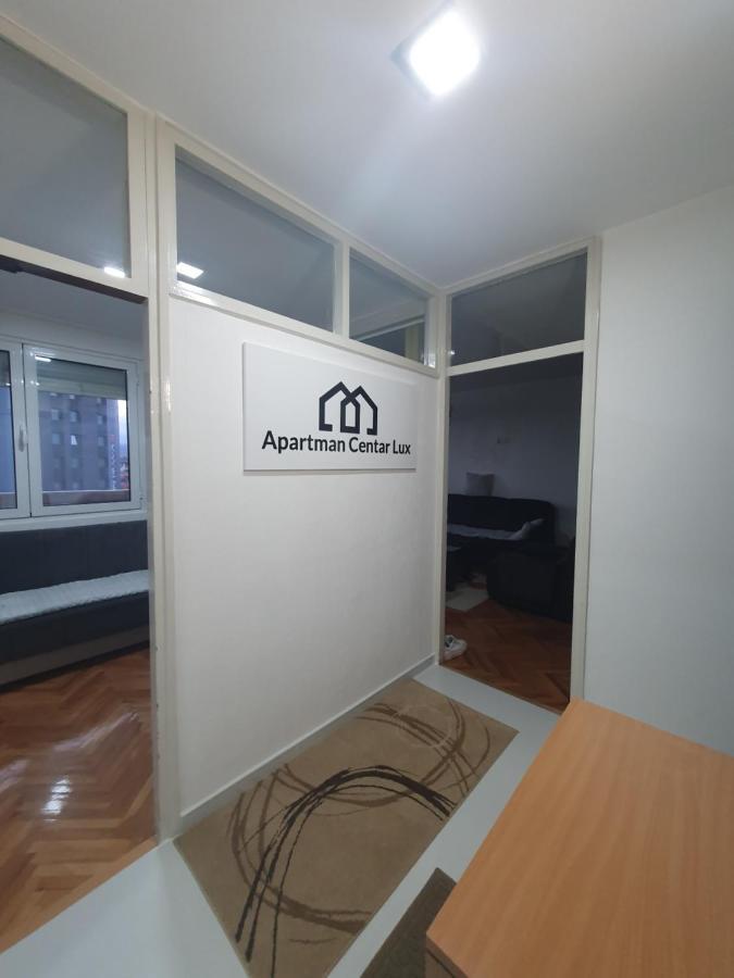 Apartman Centar Lux ปิโรต์ ภายนอก รูปภาพ